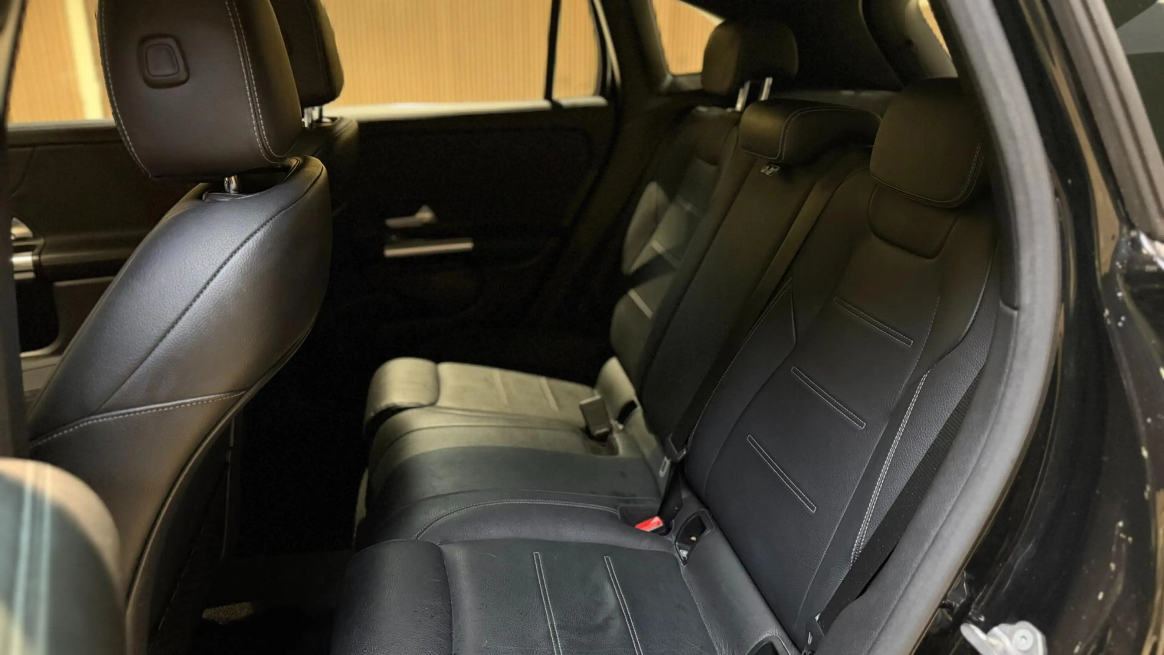 Mercedes-Benz GLA 35 AMG 4MATIC PANO|MEMORY|CAMERA|STOELVERWARMING|ACC — photo 17