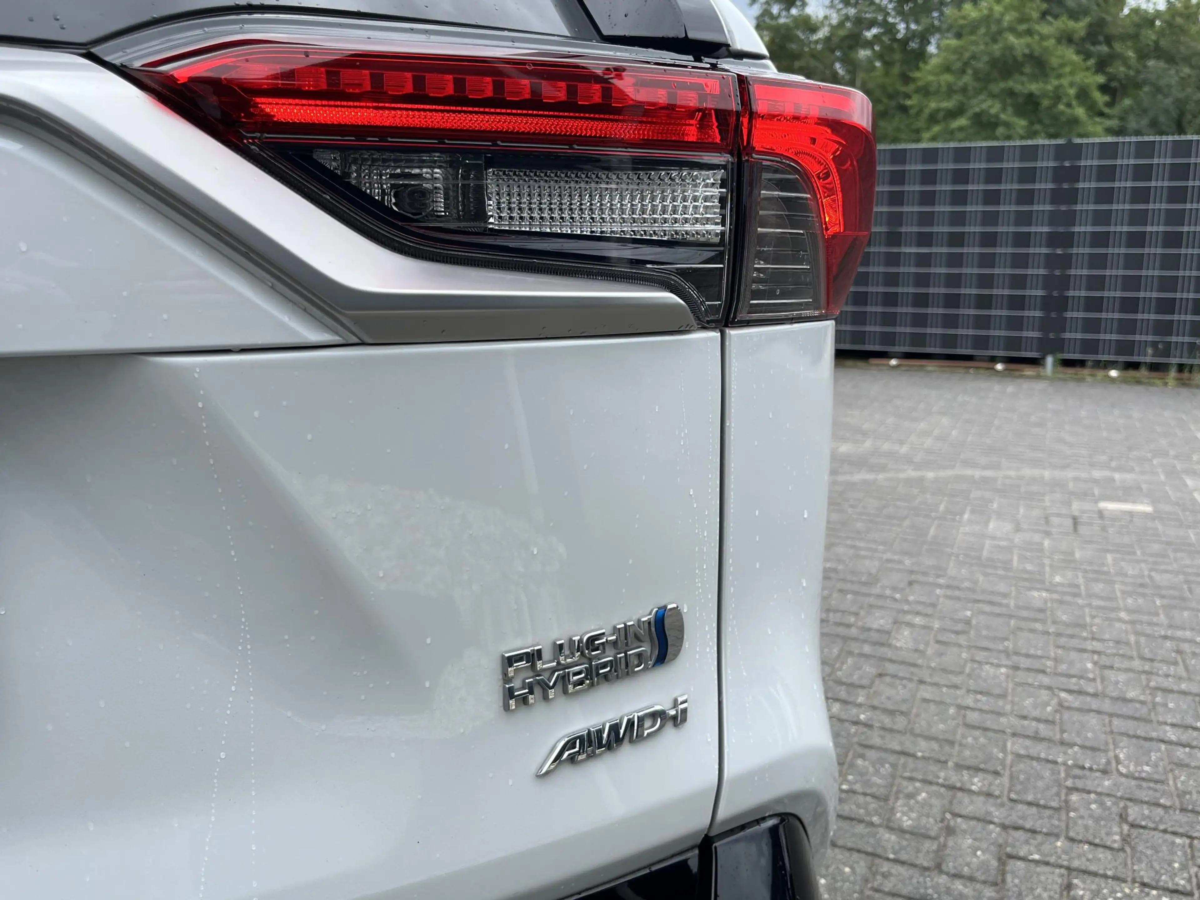 Toyota RAV 4 2.5 Plug-in Hybrid AWD Bi-Tone Plus — photo 11