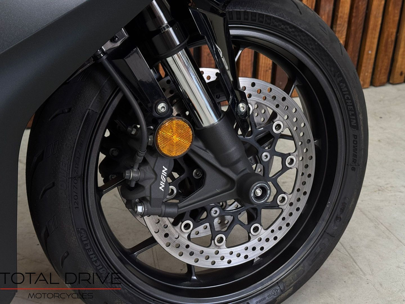 Honda CBR 650 R — photo 6
