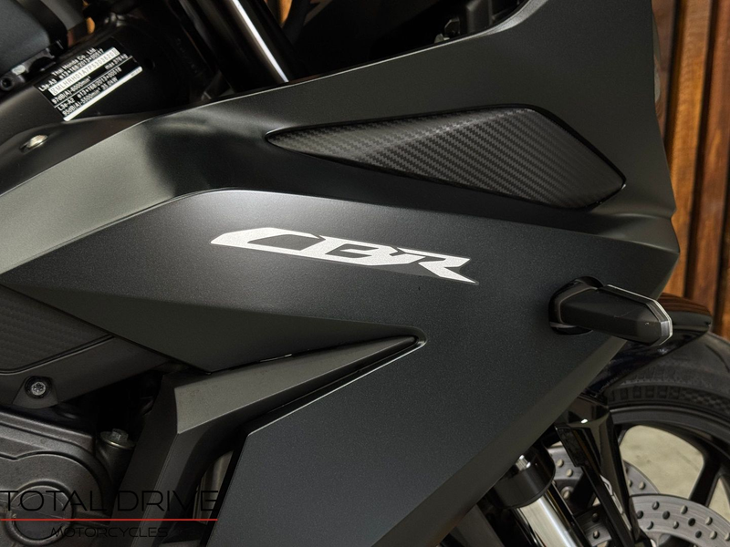 Honda CBR 650 R — photo 7