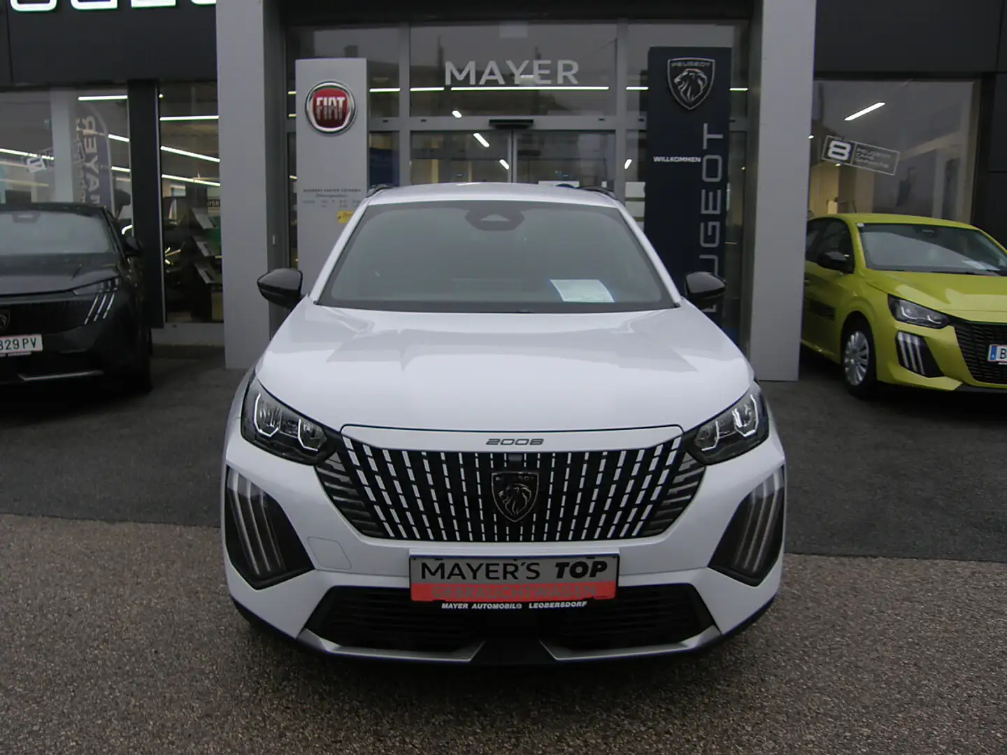 Peugeot 2008 PureTech 100 S&S Allure 6-Gang-Manuell Weiß - 2