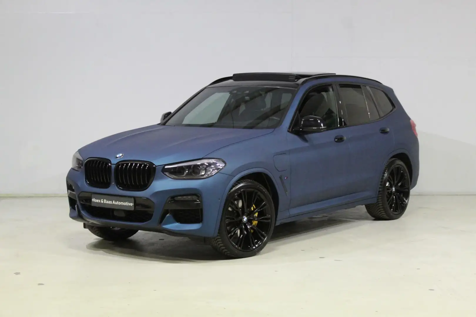 BMW X3 xDrive30e M-sport/Gewrapt/trekhaak/Pano/stuurverwa Blauw - 2