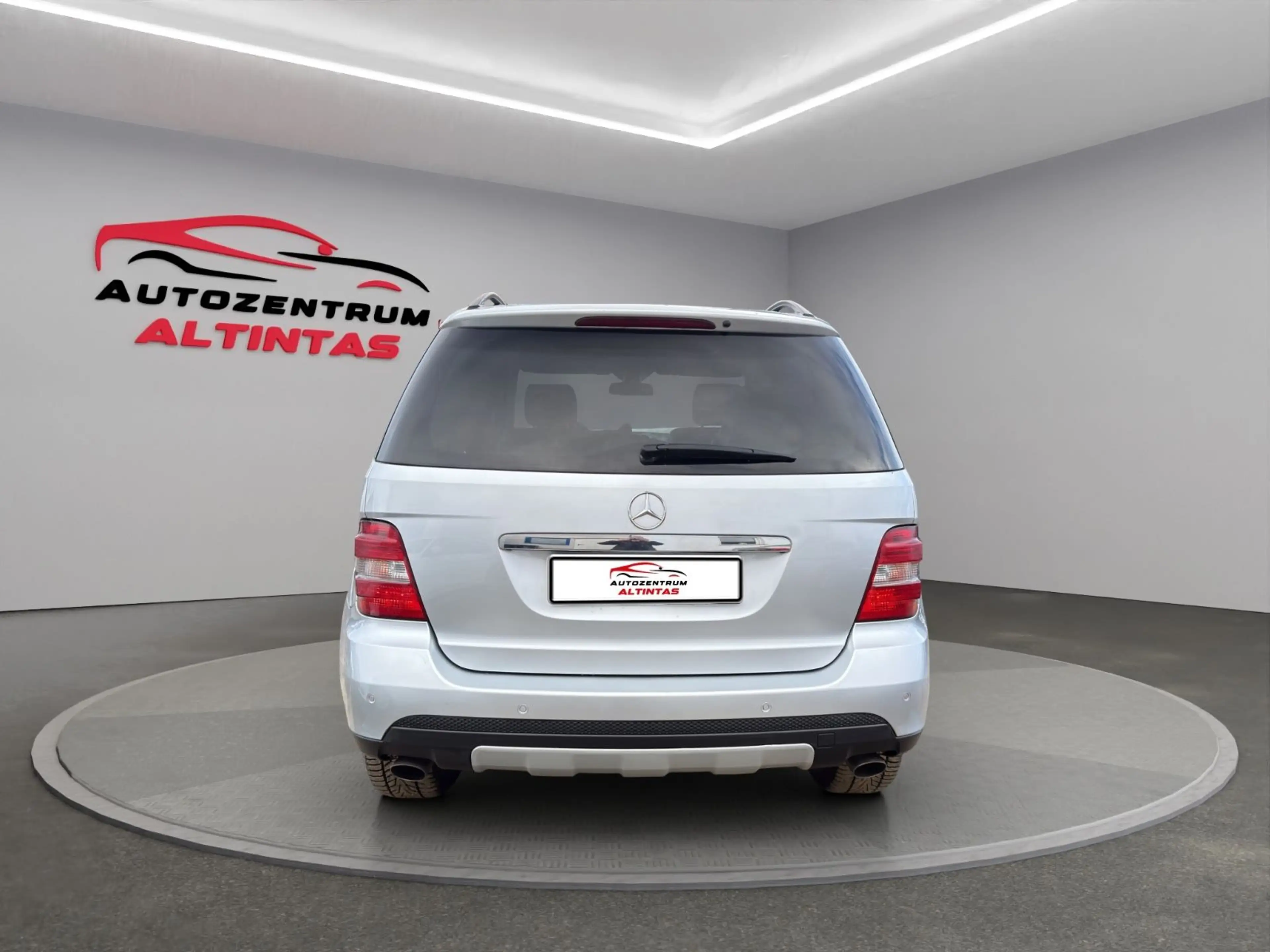 Mercedes-Benz ML 280 CDI 4-MATIC*ESHD*NAVI*XEN*LEDER*SHZ*TEMP. — photo 6