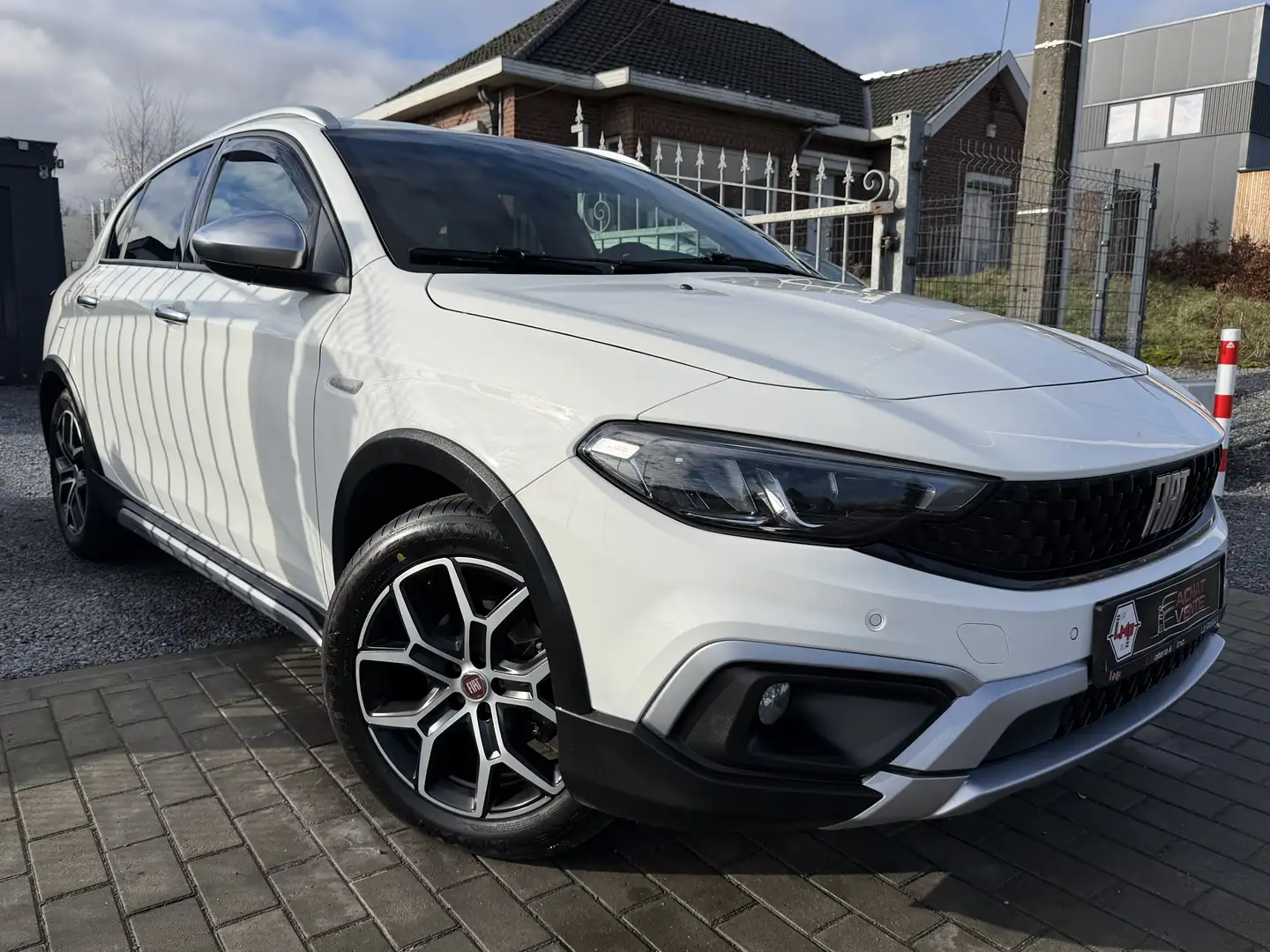 Fiat Tipo SW Cross 1.6 MTJ-131cv🔝50.981 km🔝 Blanc - 2