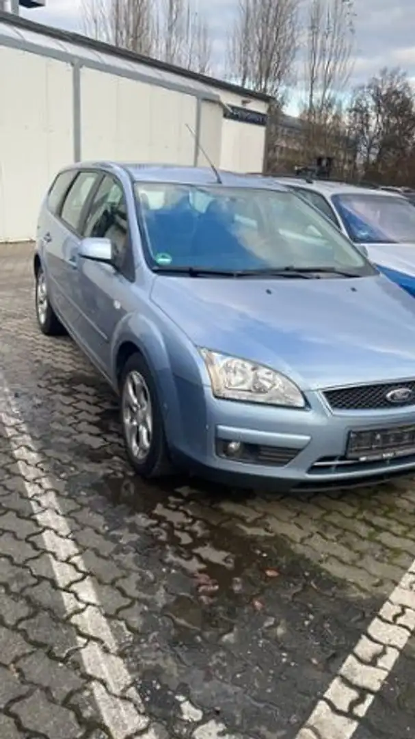 Ford Focus Style Blau - 1