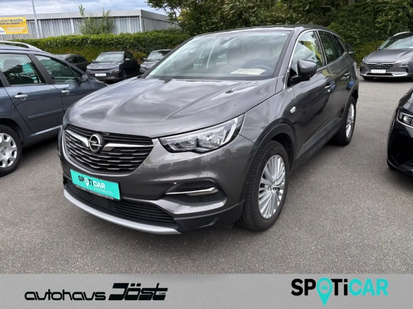 Opel Grandland INNOVATION 1.2 Turbo Grau - 1