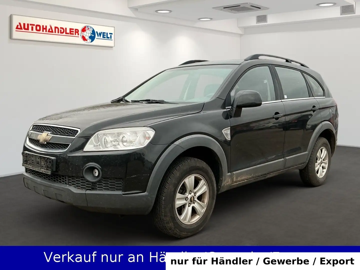 Chevrolet Captiva 2.0 D LS Schwarz - 1