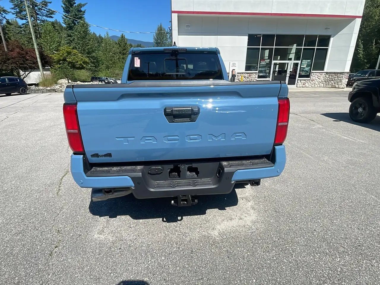 Toyota Tacoma снимка Toyota Tacoma