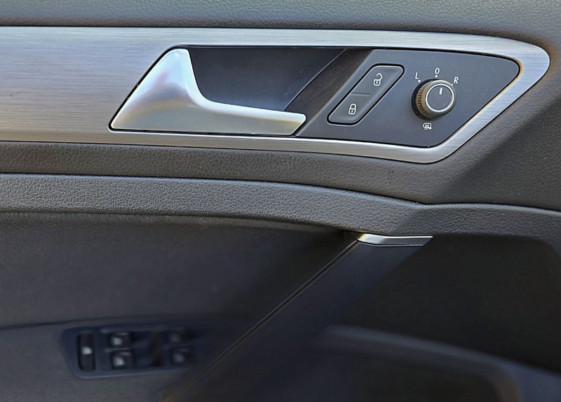 Volkswagen Golf VII Lim. Comfortline BMT — photo 12