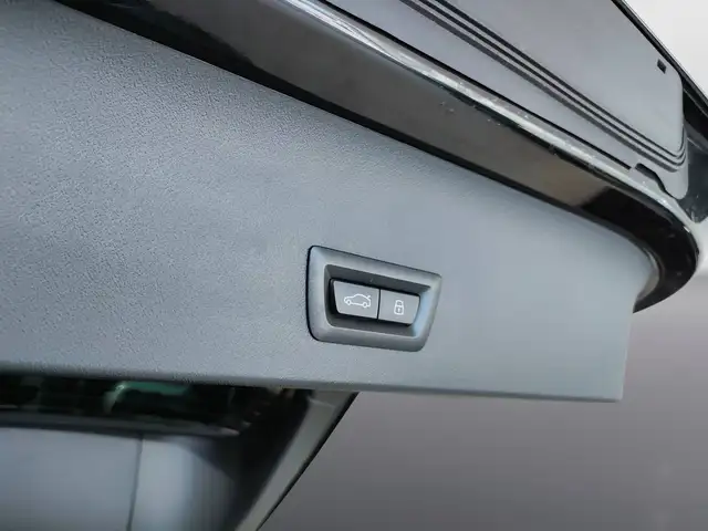 BMW X3 view 13