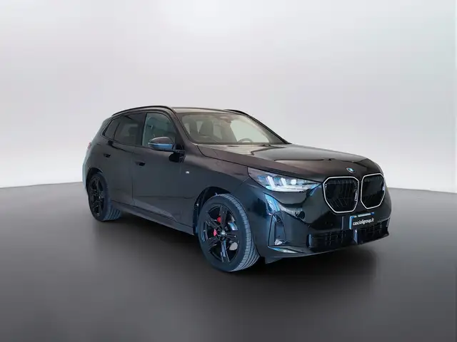 BMW X3 view 3