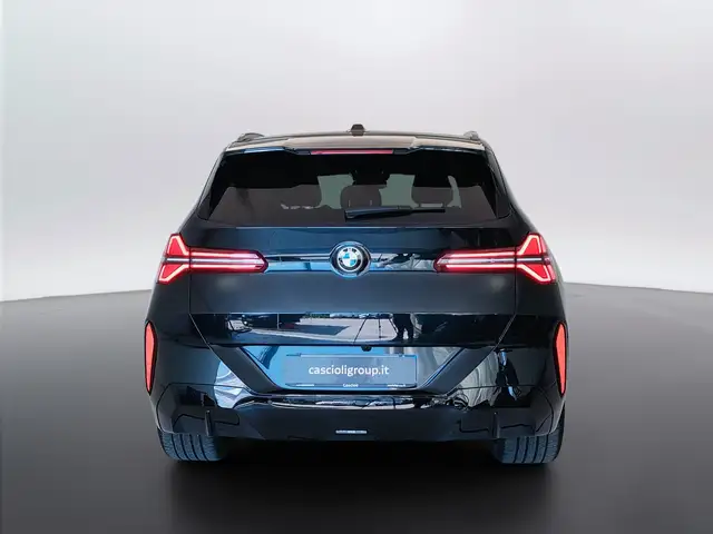 BMW X3 view 6