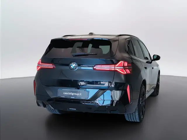 BMW X3 view 5