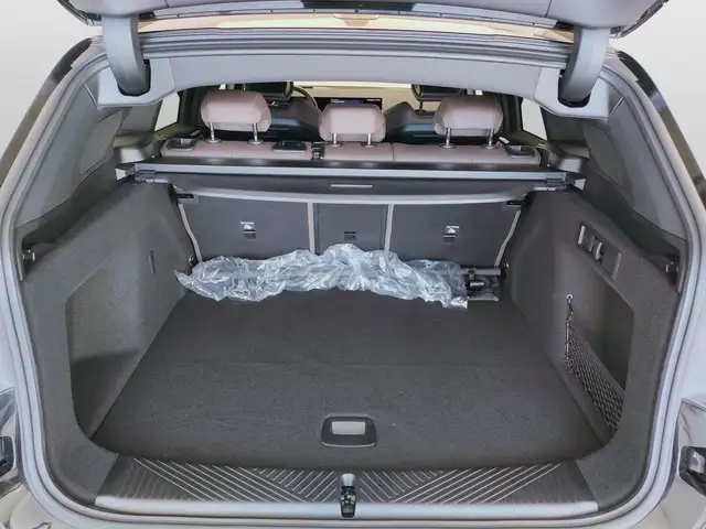 BMW X3 view 10