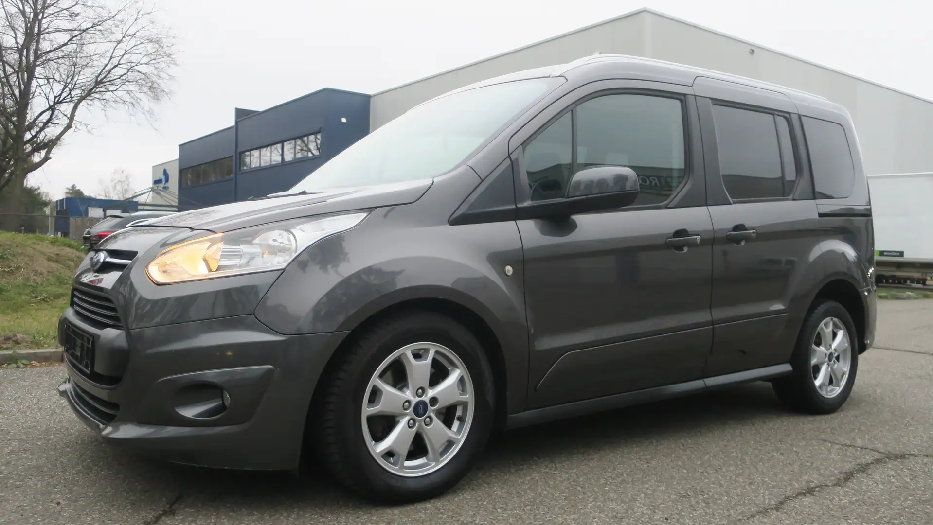 Ford Tourneo Connect 1.5 TDCi   "Automaat - Panodak" Gris - 1