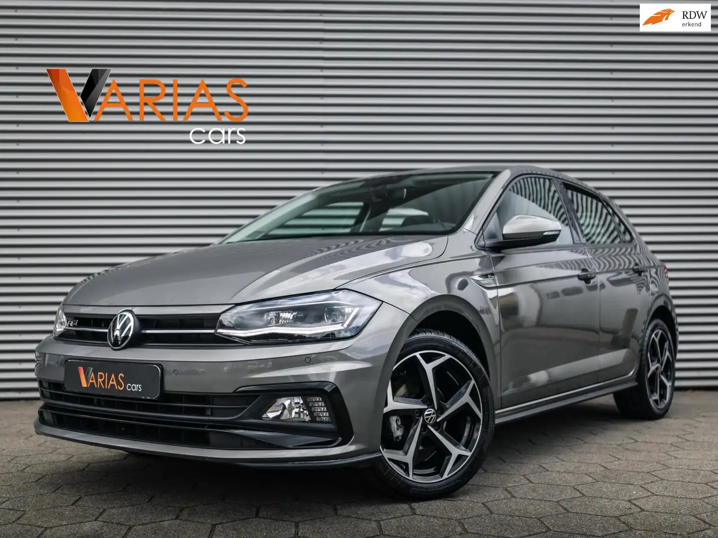 Volkswagen Polo 1.0 TSI Highline Business R Grijs - 1