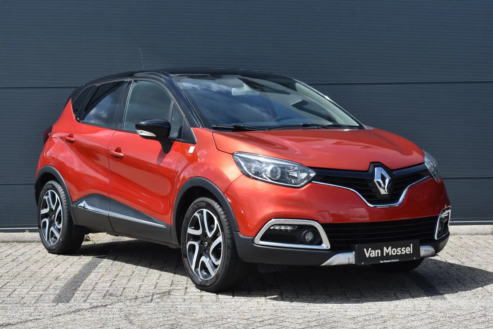 Renault Captur 0.9 TCe Helly Hansen 90PK | Navigatie | Parkeersen Rosso - 2