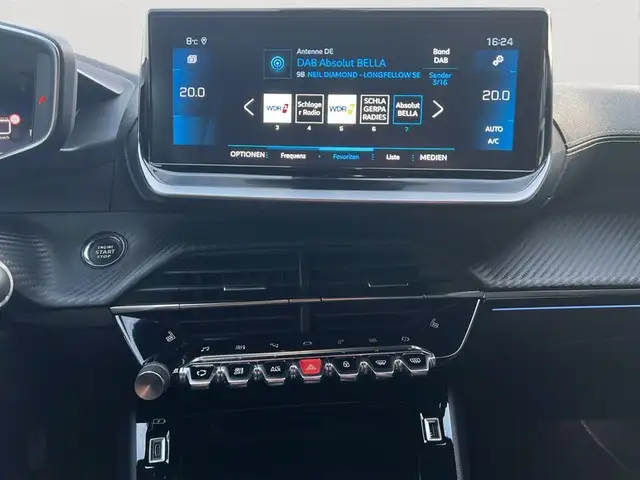 Peugeot 2008 view 12