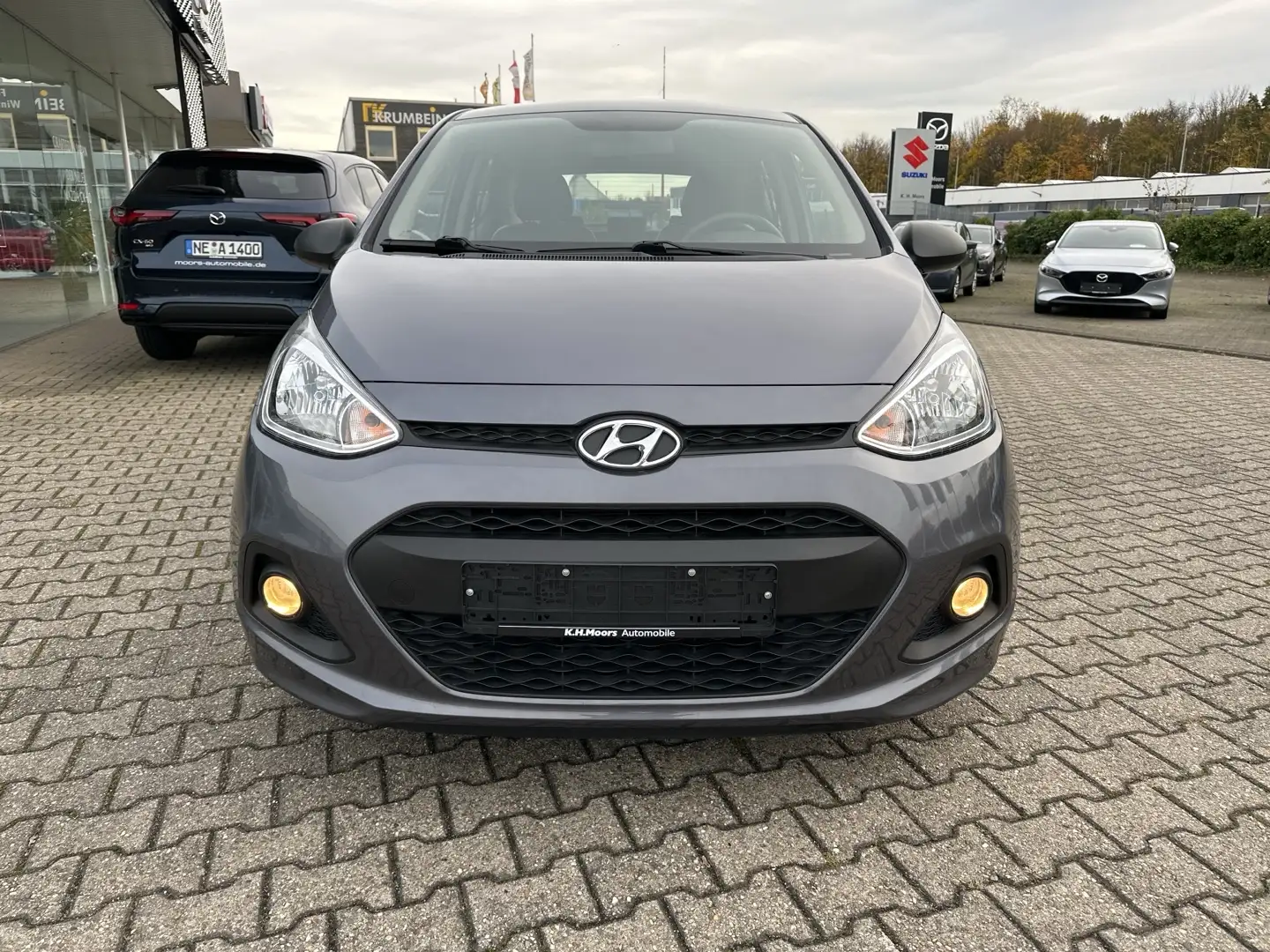 Hyundai i10 1.0 Classic Grijs - 2