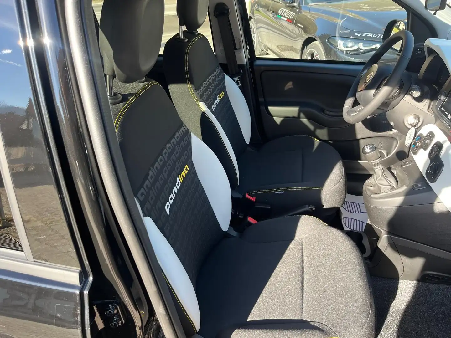 Fiat Panda Pandina 1.0 firefly hybrid s Nero - 2