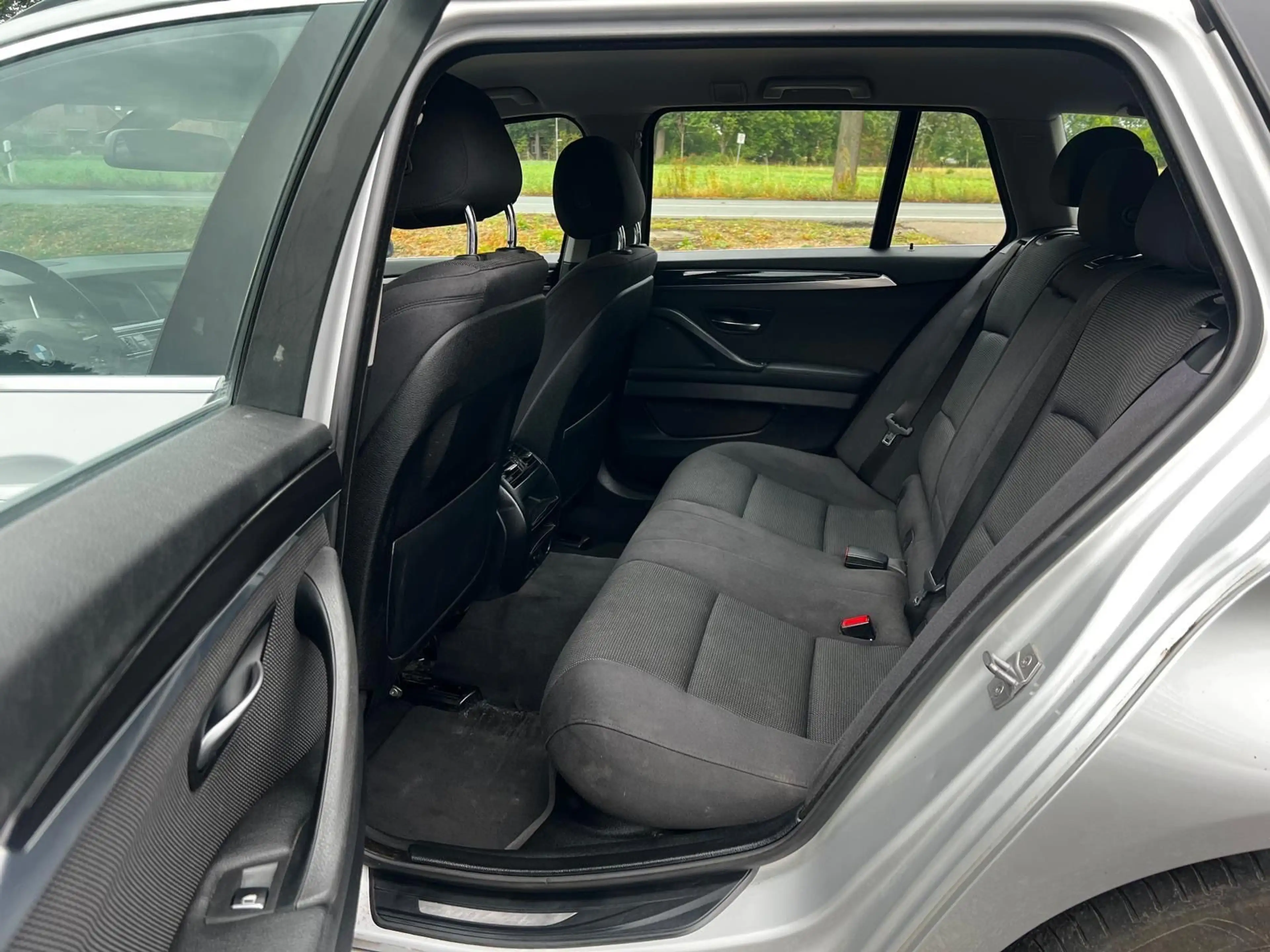 BMW 520 i Touring*Navi*PDC*Xenon*ScheckH* — photo 15