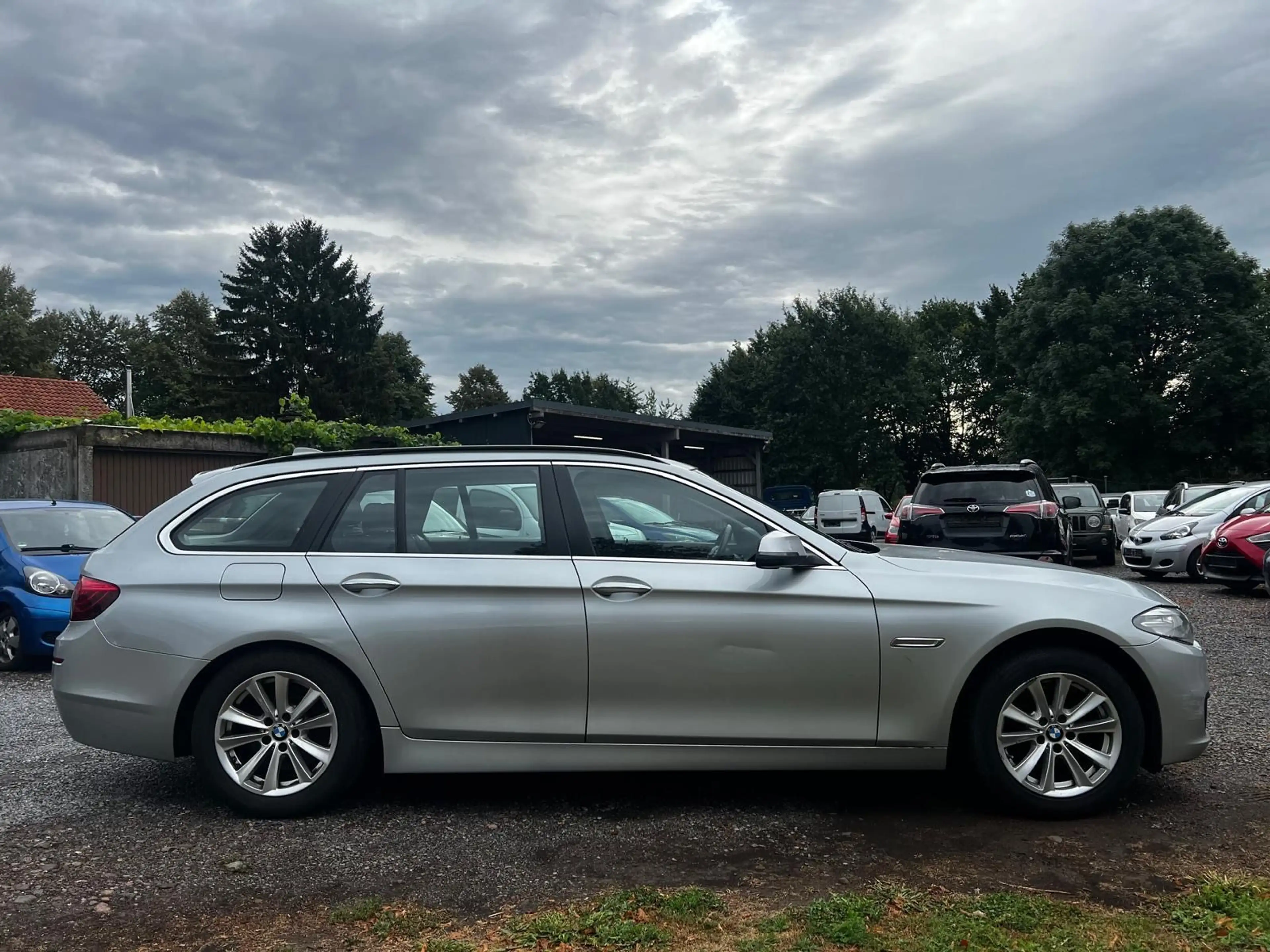 BMW 520 i Touring*Navi*PDC*Xenon*ScheckH* — photo 7