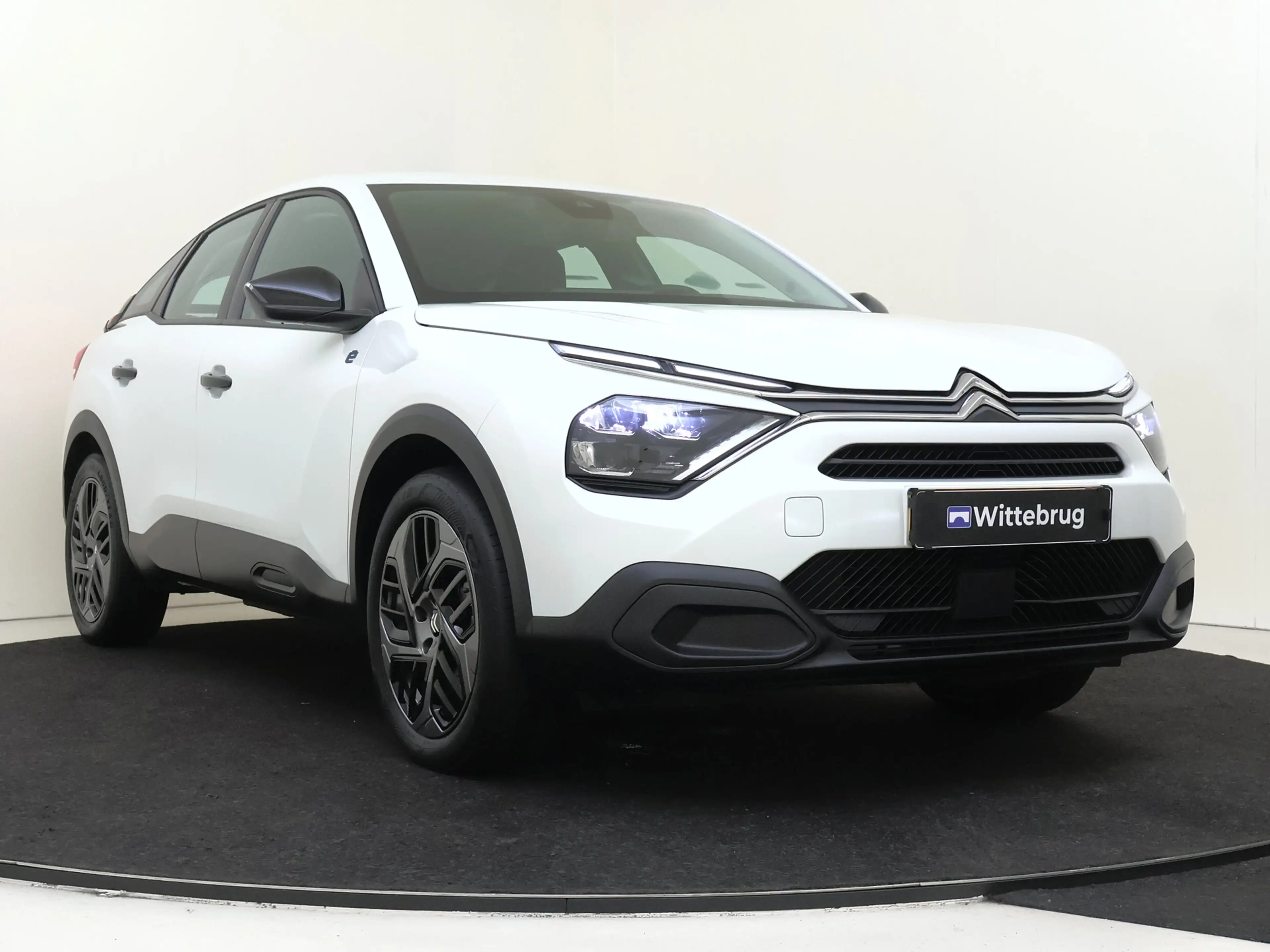 Citroen E-C4 Electric You 50 kWh — photo 3