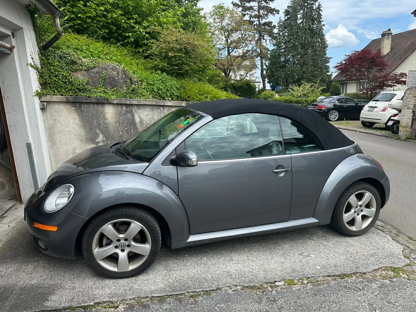 Volkswagen New Beetle Import aus USA Grau - 1