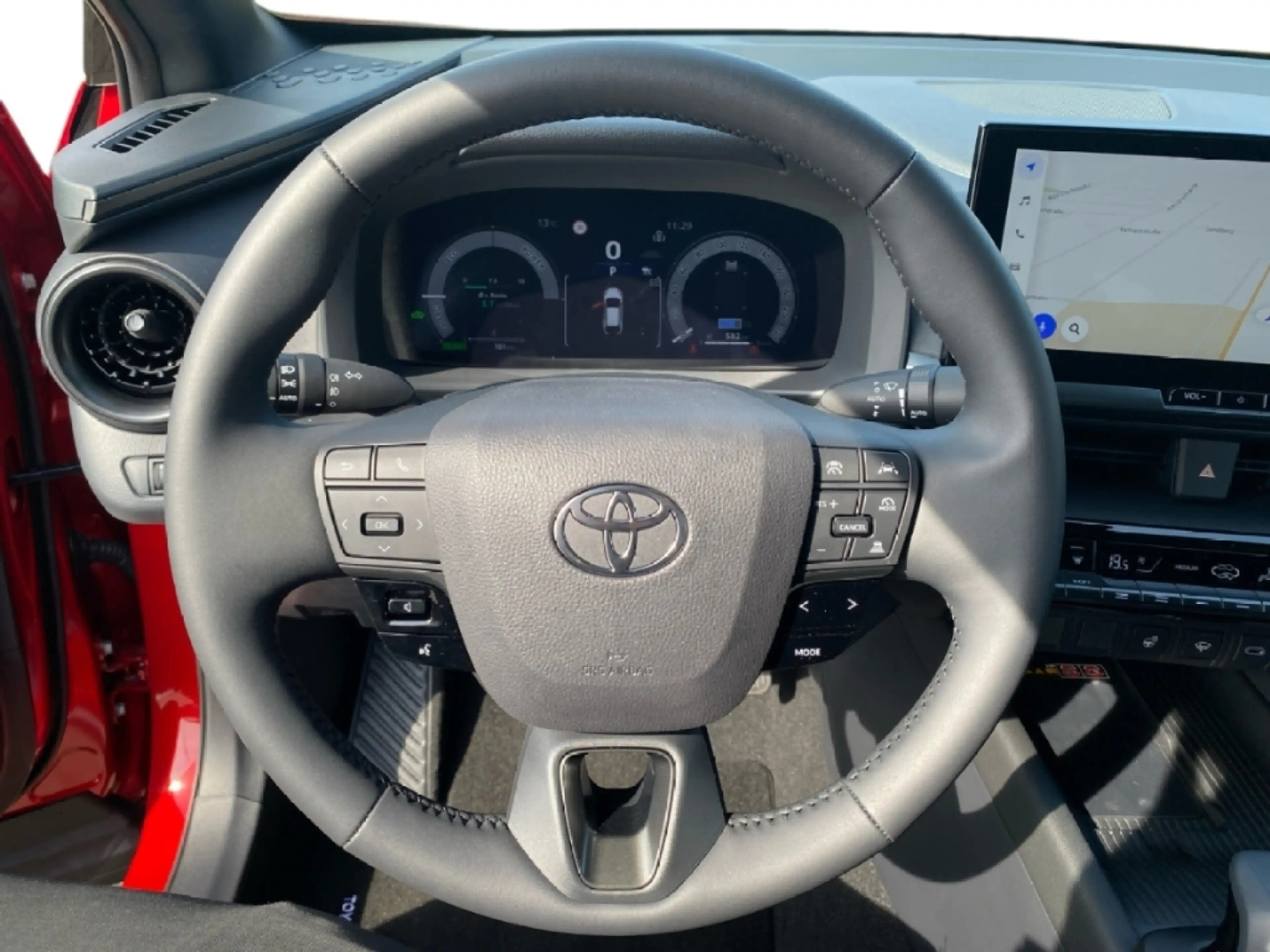 Toyota C-HR Hybrid 1,8 l, 140 PS CVT, 4x2 SUV TEAM — photo 11