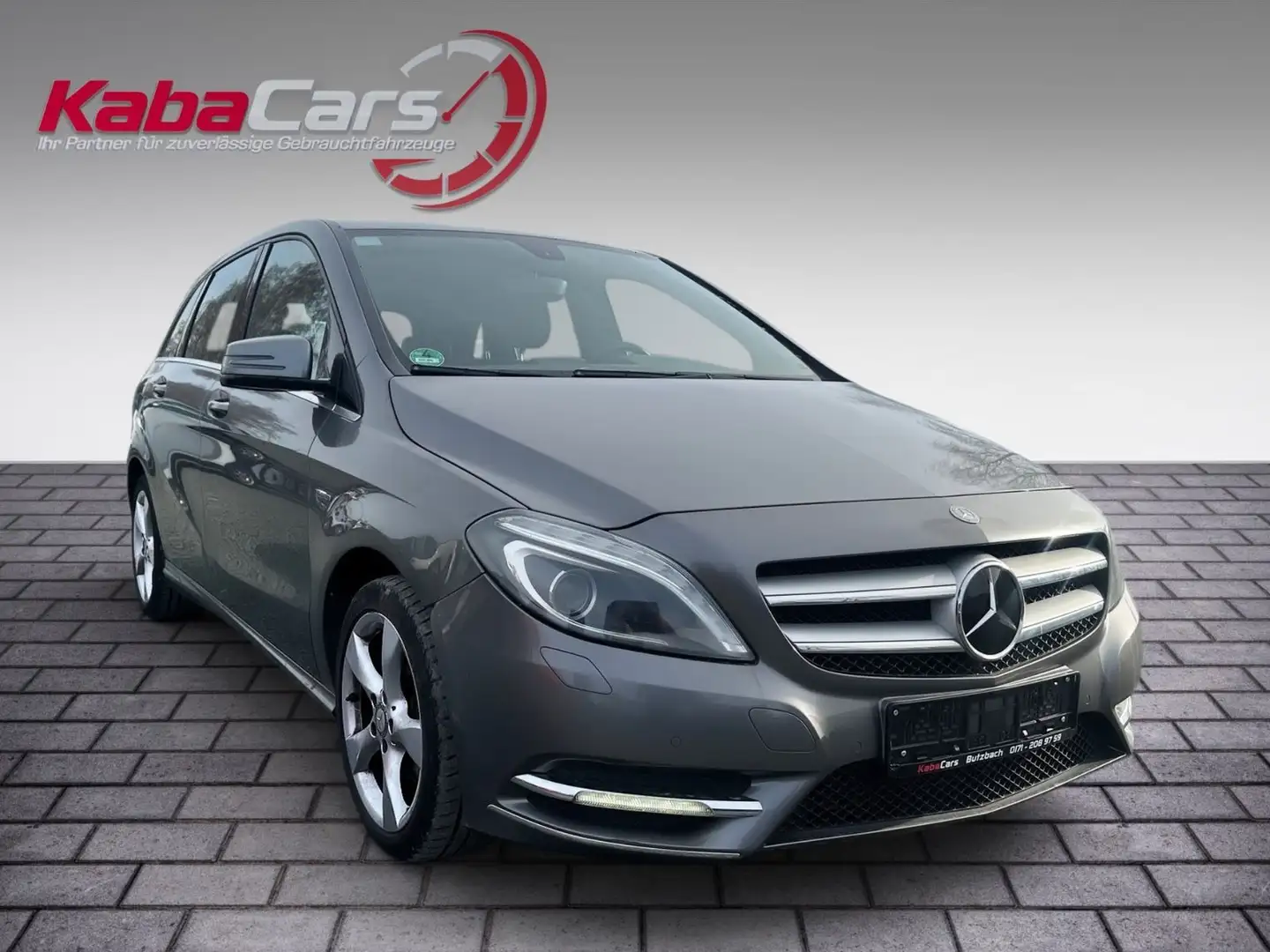 Mercedes-Benz B 180 B180 Navi Sitzheizung Xenon R-Kamera Grau - 1