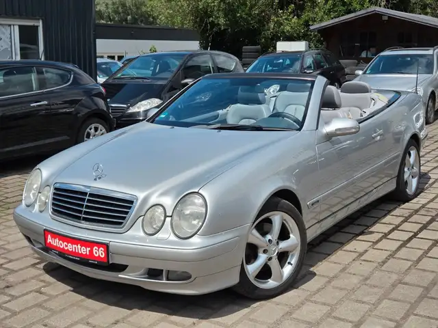 Mercedes-Benz CLK 230 K Aut AVANTGARDE*LEDER*TÜVNEU*XENON*SHZ