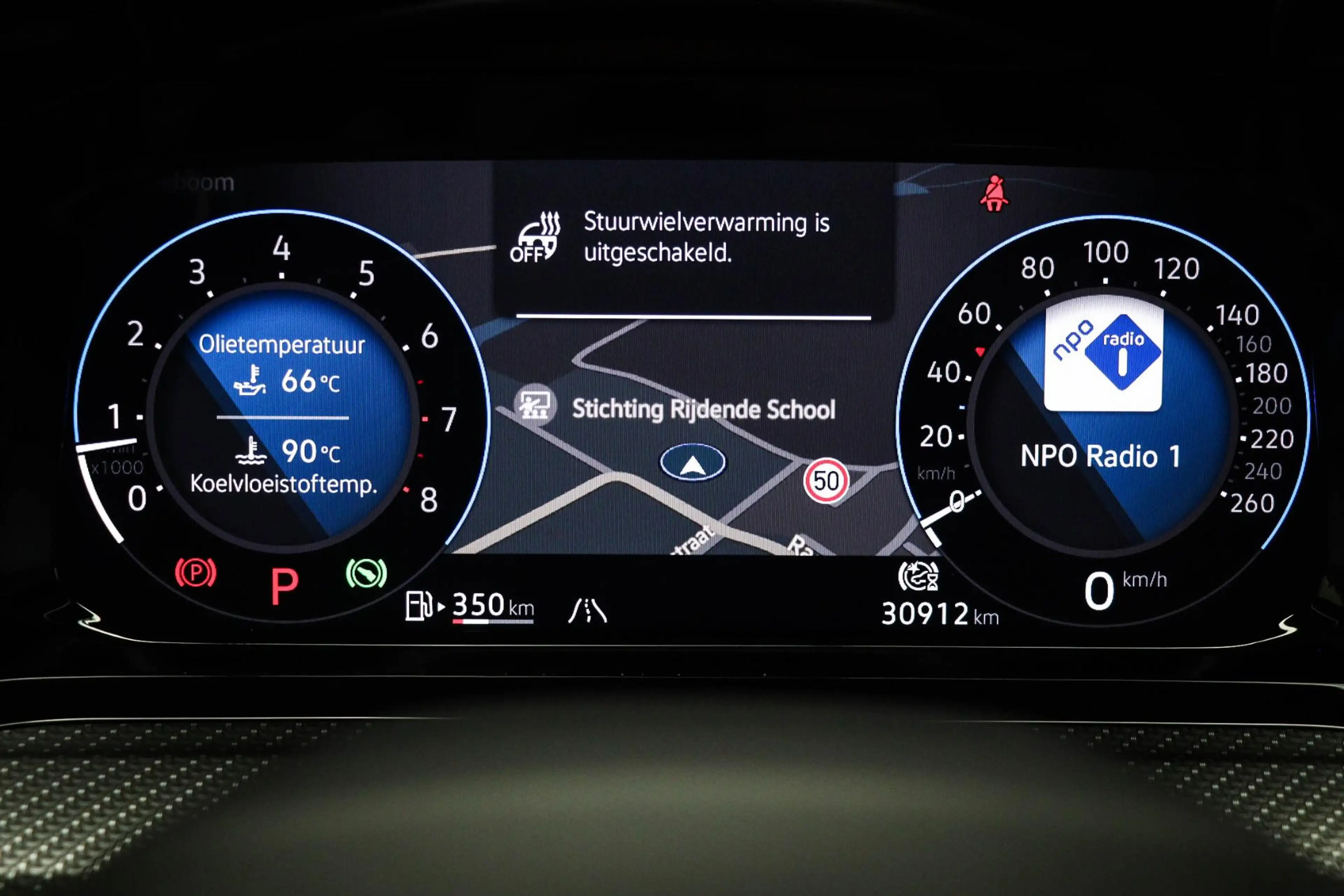 Volkswagen Golf 1.5 eTSI R-Line Business | PANORAMADAK | STUURVERW — photo 5