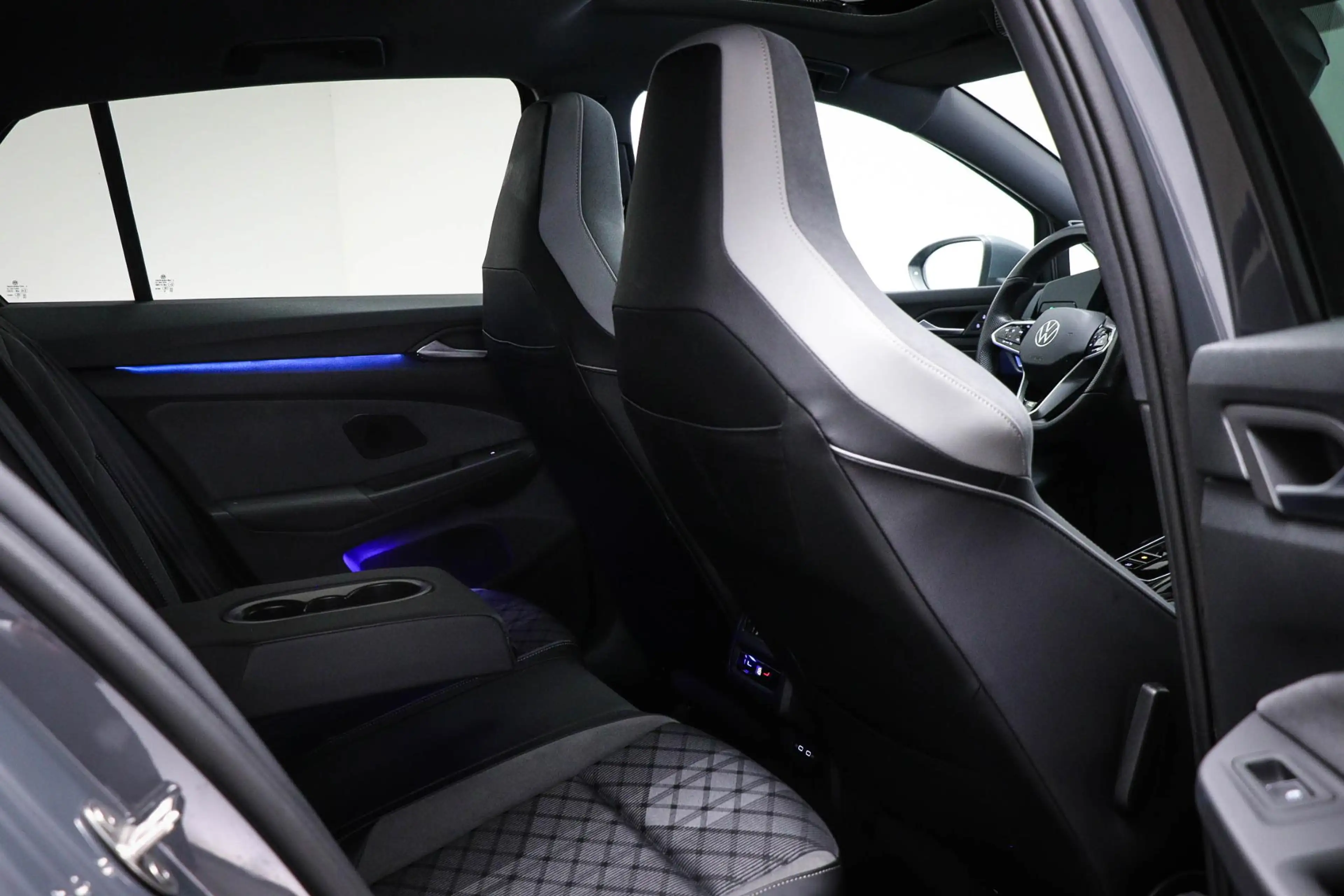 Volkswagen Golf 1.5 eTSI R-Line Business | PANORAMADAK | STUURVERW — photo 12