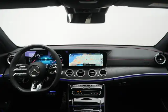 Mercedes-Benz E Class view 14