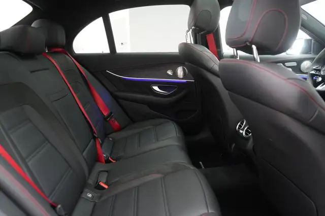 Mercedes-Benz E Class view 8