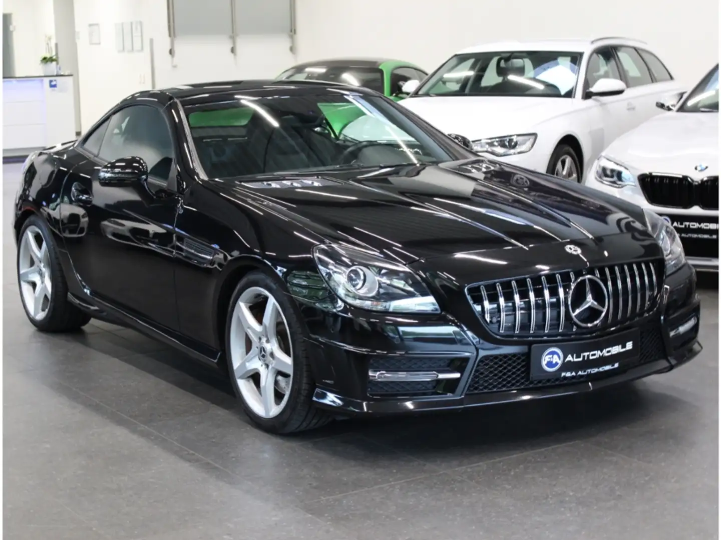 Mercedes-Benz SLK 200 AMG Line BlueEFFICIENCY 2.Hand+Leder Negru - 2