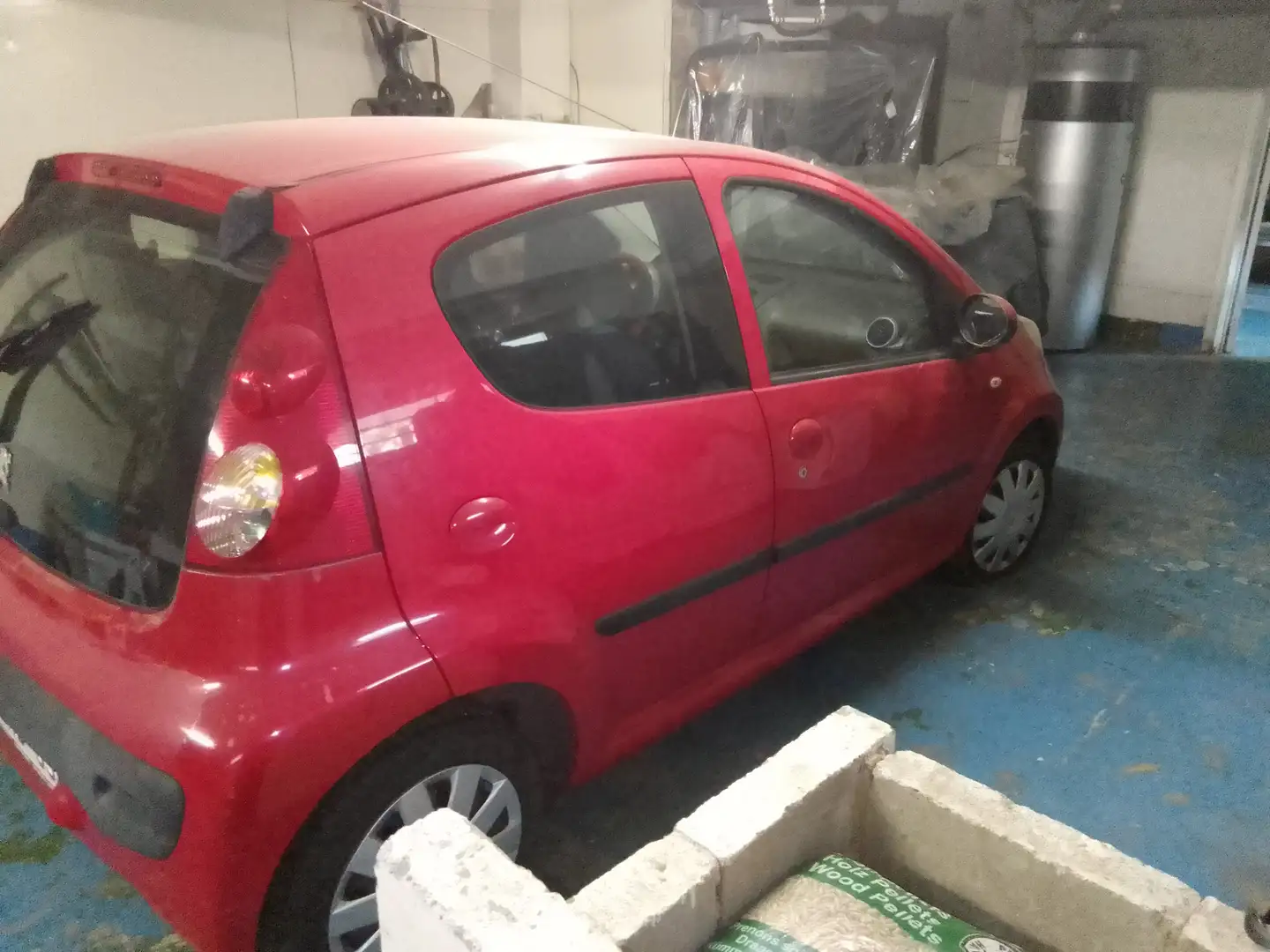 Peugeot 107 Rood - 1