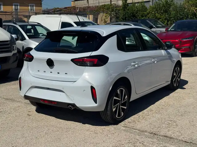 Opel Corsa view 3