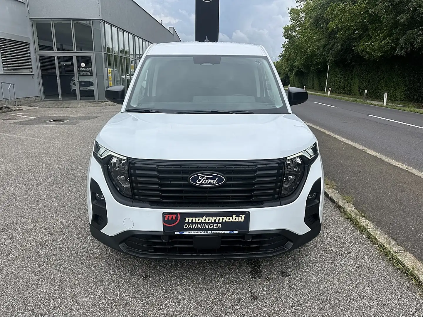 Ford Transit Courier 1,0 EcoBoost Trend Weiß - 1