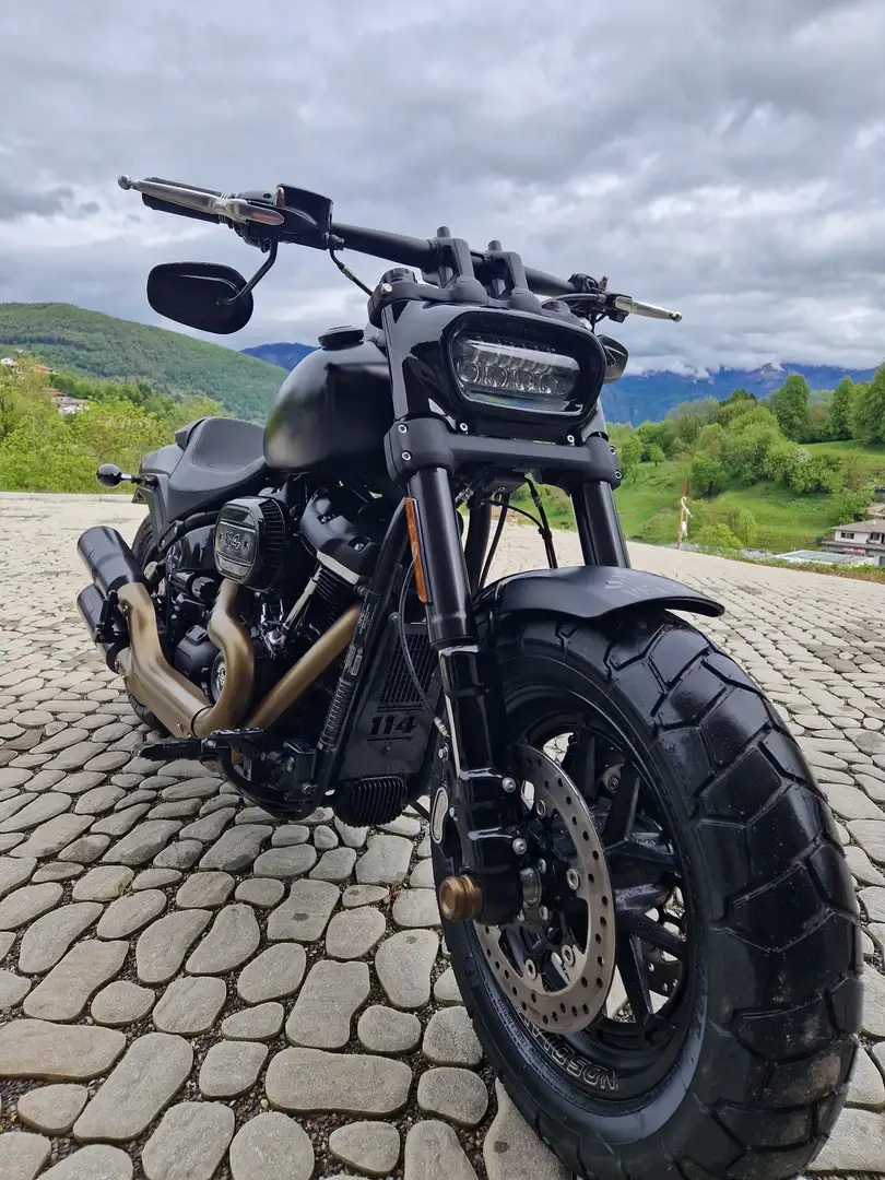 Harley-Davidson Fat Bob Černá - 2