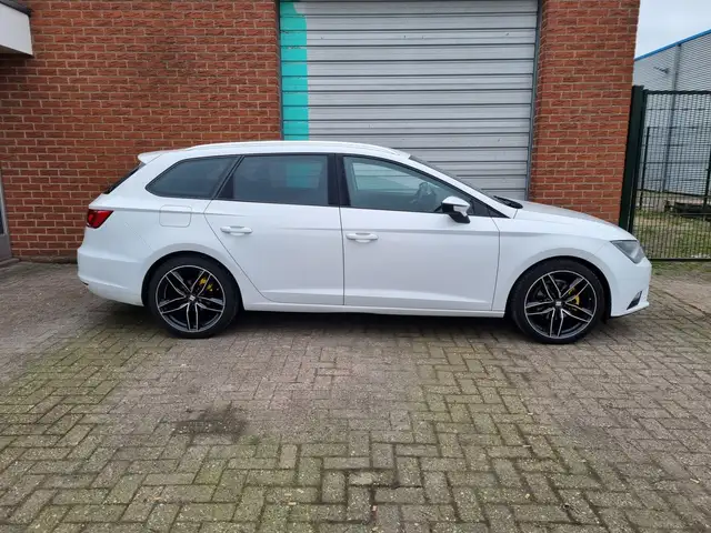 Seat Leon Leon view 10