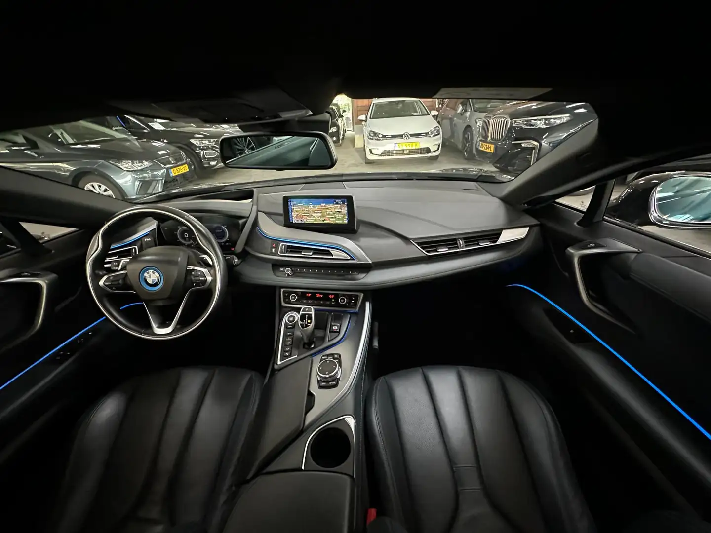 BMW i8 1.5 First Edition/2E EIG/LEDER/CAMERA/NL-AUTO NAP! Grijs - 2