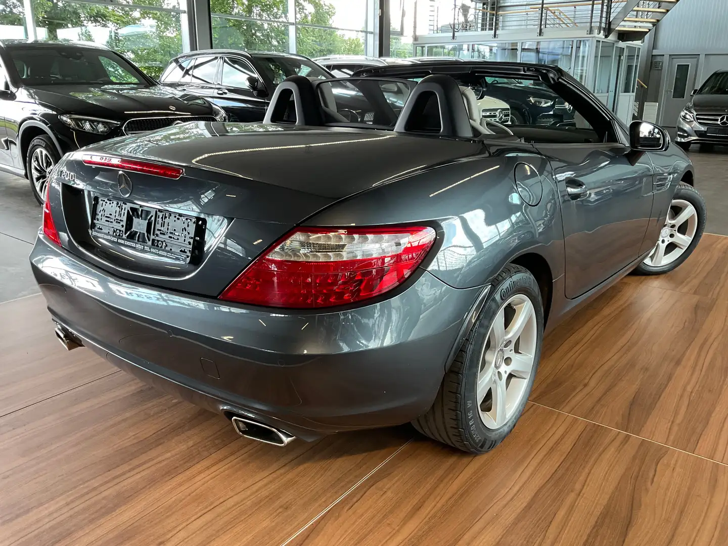 Mercedes-Benz SLK 200 SLK 200 BlueEfficiency BECKER/EINPARKHILFE/GRA/USB Gris - 2