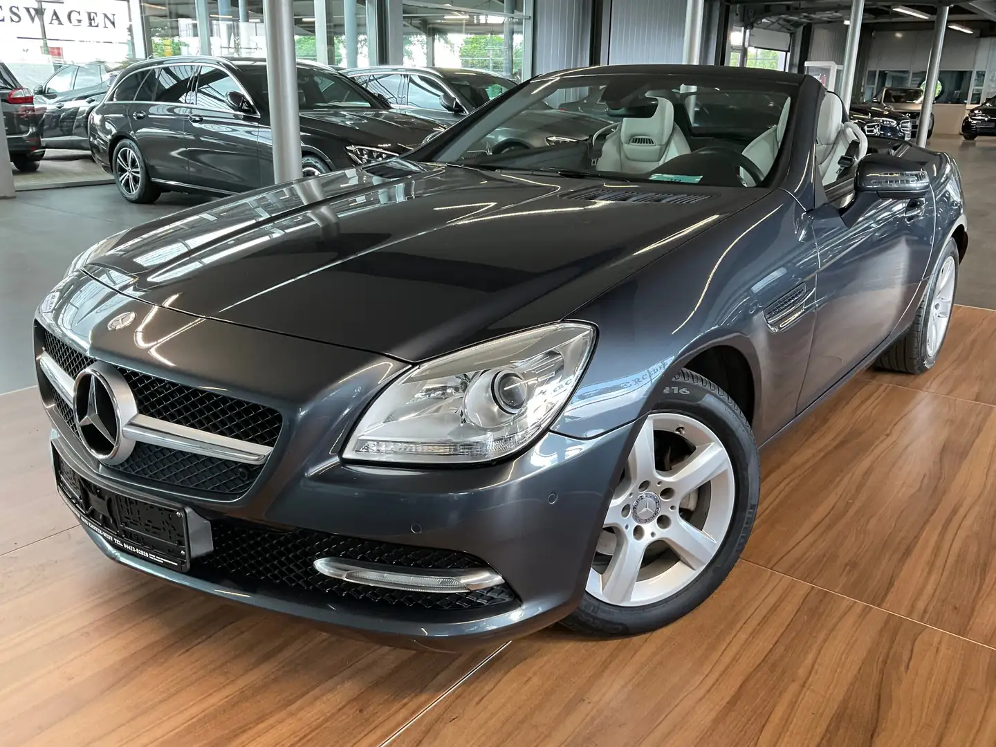Mercedes-Benz SLK 200 SLK 200 BlueEfficiency BECKER/EINPARKHILFE/GRA/USB Gris - 1