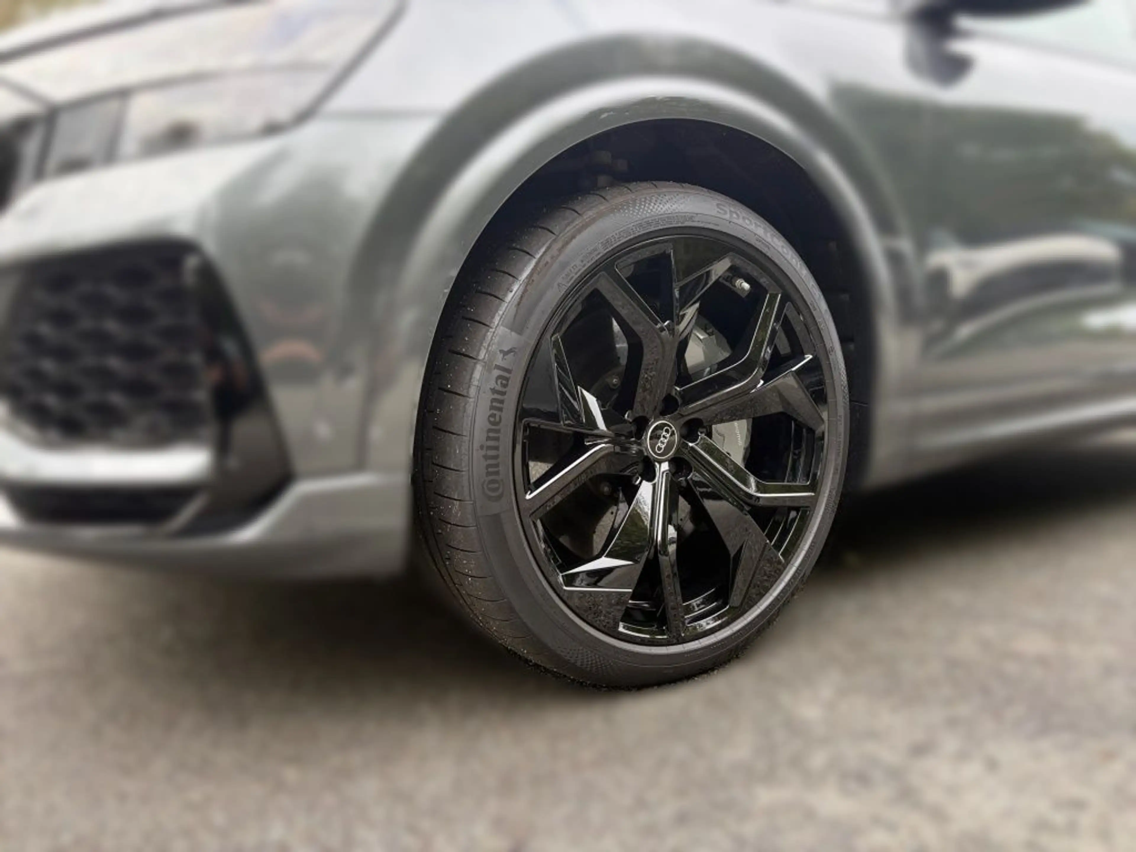 Audi RS Q8 RS Q8 4.0 TFSI quattro CARBON+PANO+AHK+HUD+MATRI — photo 4