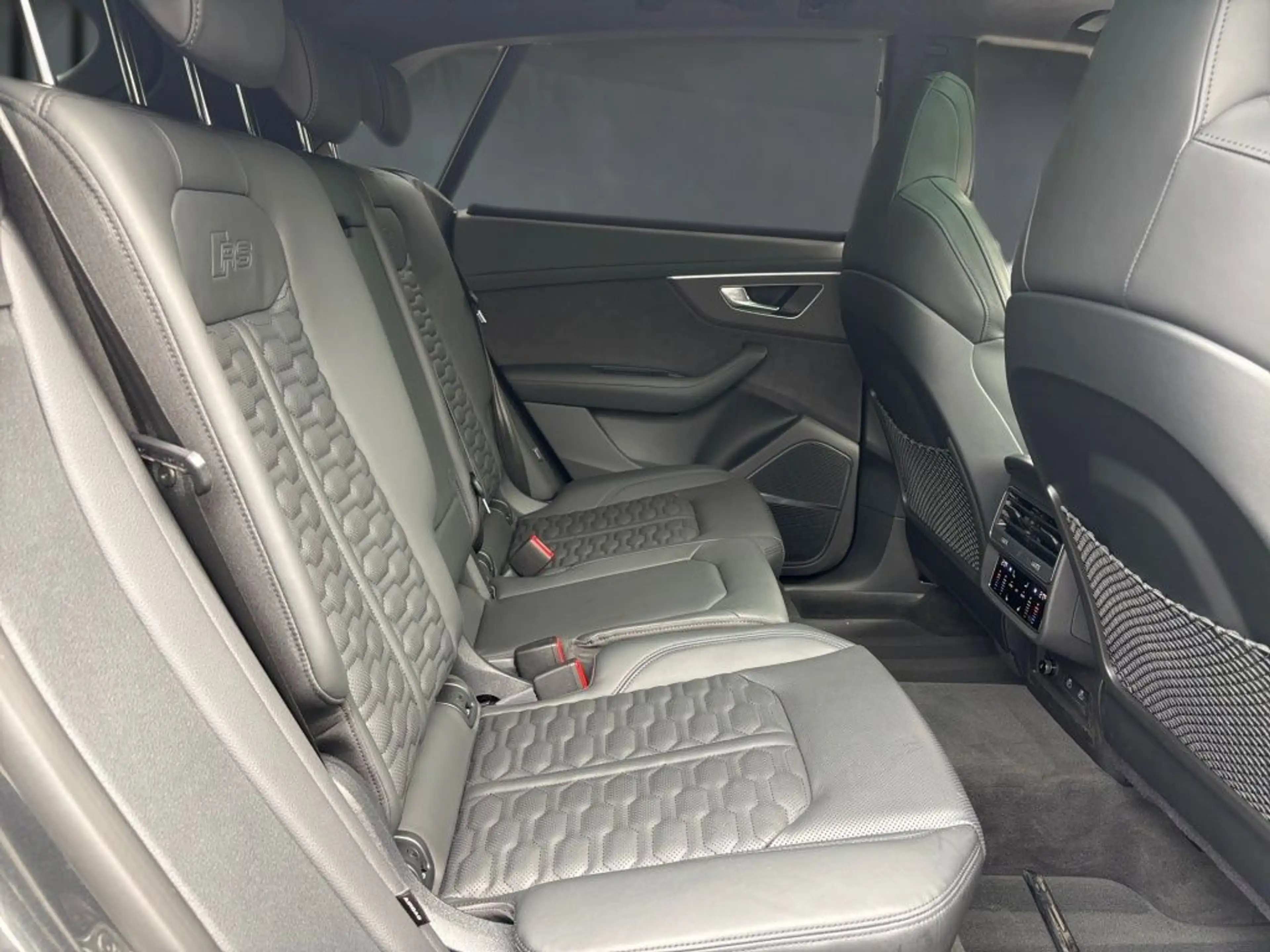 Audi RS Q8 RS Q8 4.0 TFSI quattro CARBON+PANO+AHK+HUD+MATRI — photo 14
