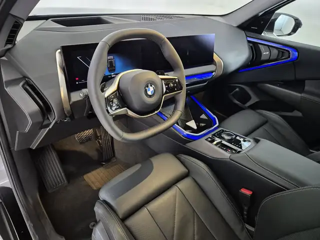 BMW X3 view 6