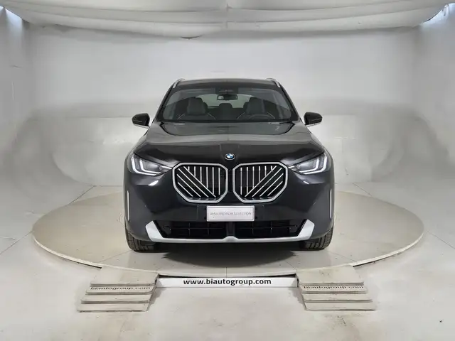 BMW X3 view 2