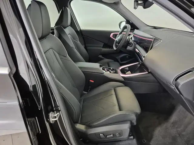 BMW X3 view 10