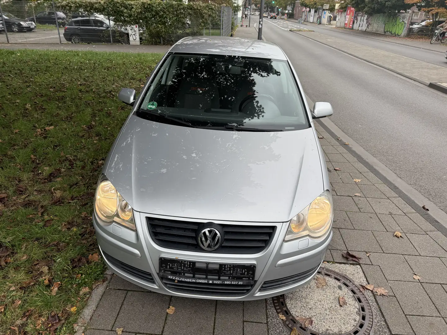 Volkswagen Polo Polo IV 3-Türer 1.2 Trendline Gris - 2